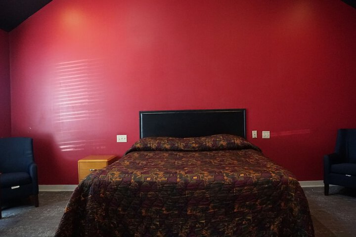 Room 13 of 15