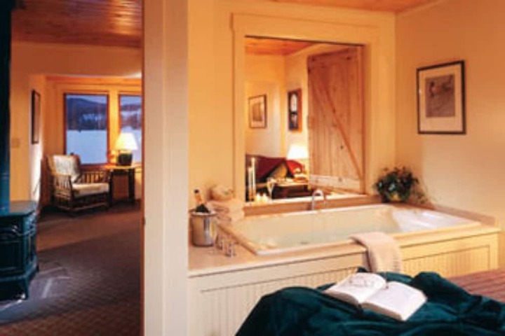 WILLOUGHVALE INN