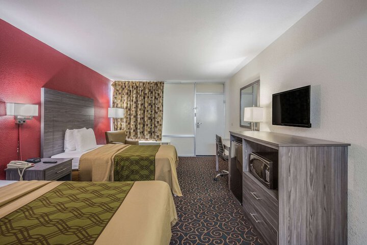Room 34 of 55