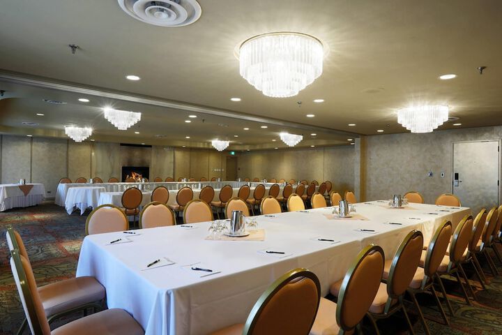 The Fort Garry Hotel Spa and Conference Centre, an Ascend Collection Hotel