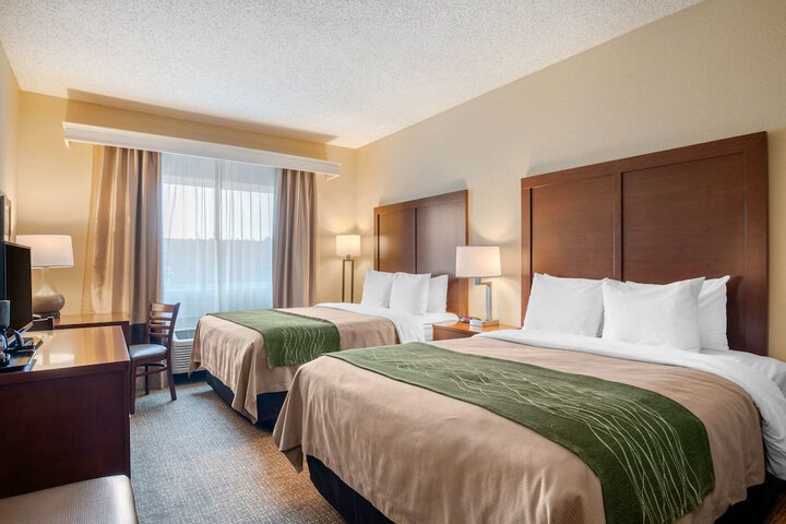 Room 32 of 45