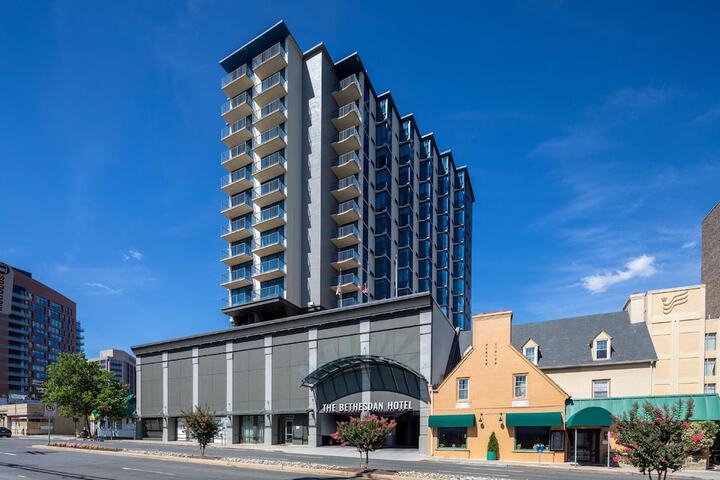 Hotel 5 of 64