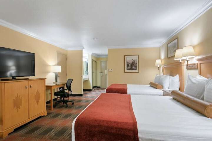 Room 76 of 149