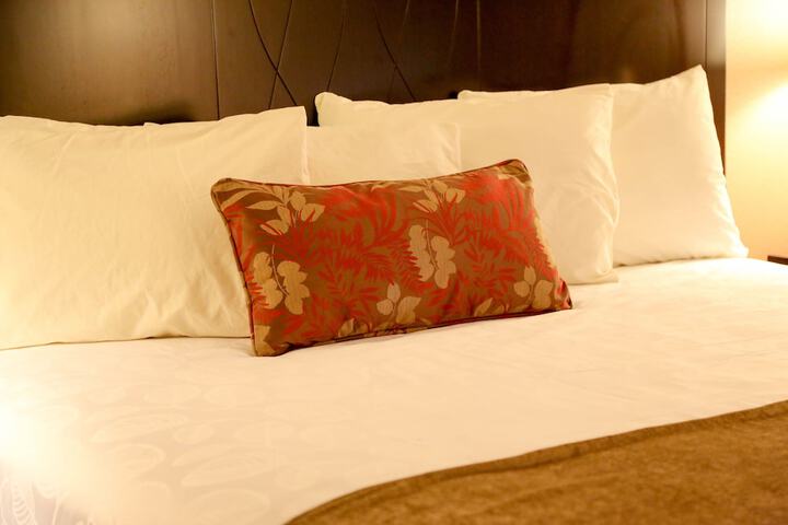 Room 12 of 25