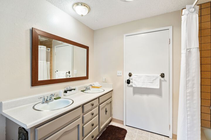 Room 30 of 118
