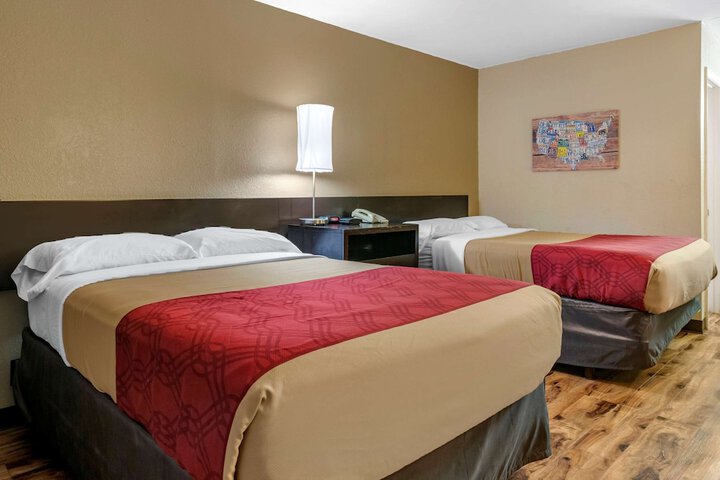 Room 6 of 23