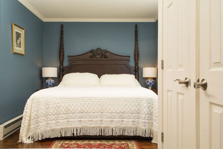 Room 44 of 116