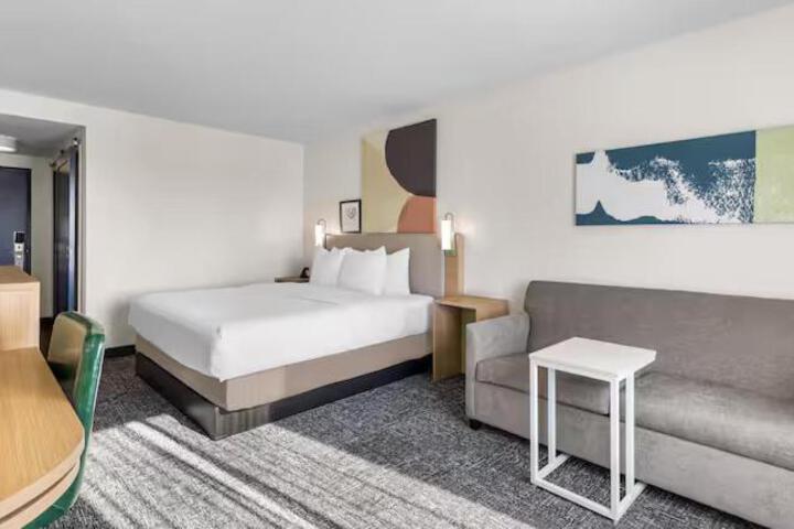 Spark by Hilton Grain Valley Kansas City