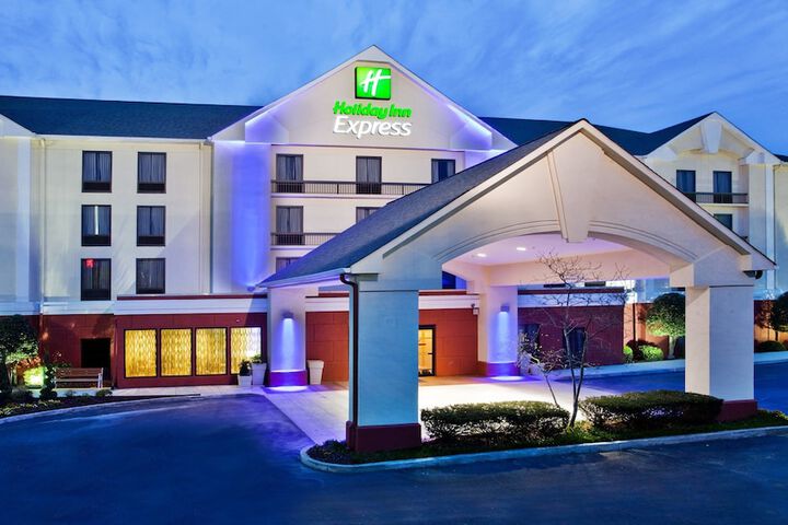 Holiday Inn Express Atlanta West - Theme Park Area by IHG