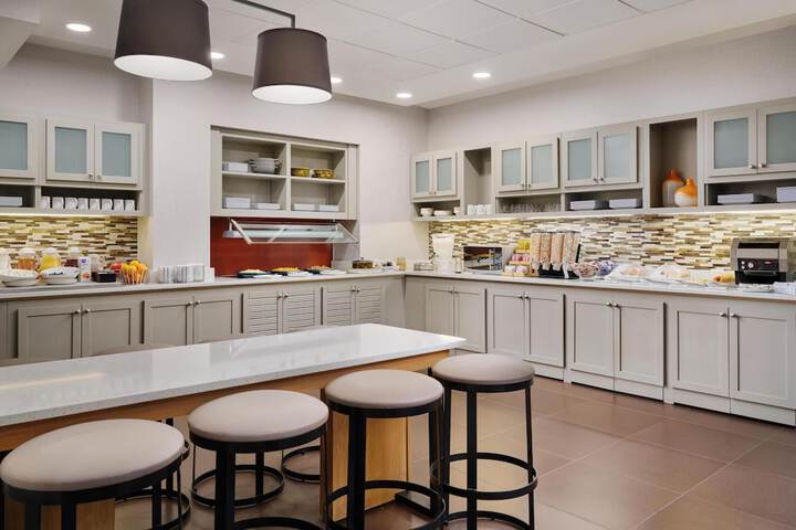 Hyatt Place Grand Rapids-South