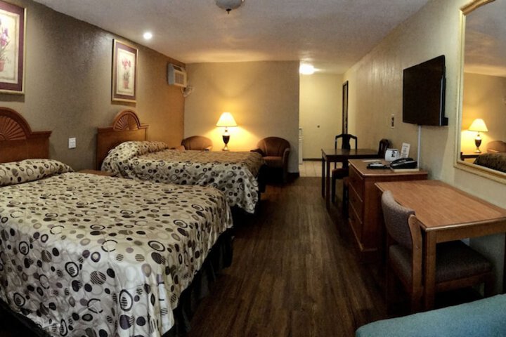 Room 16 of 37