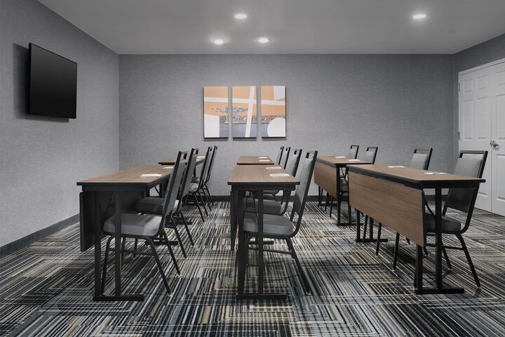 Homewood Suites by Hilton Newark-Cranford