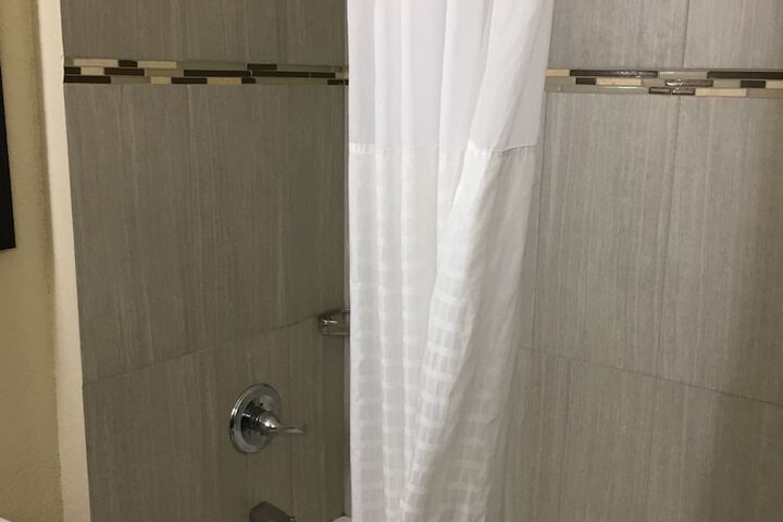Room 12 of 35