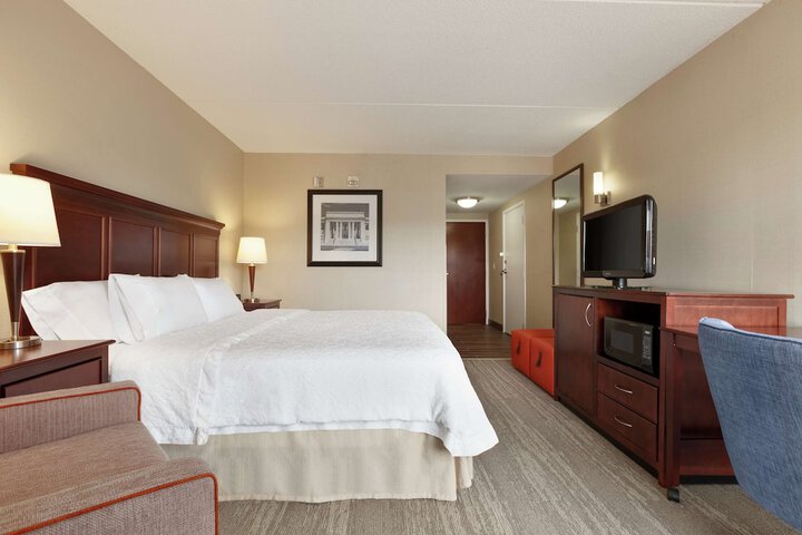 Room 16 of 39