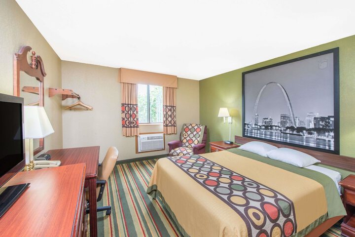 Room 29 of 40