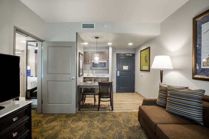 Room 12 of 50