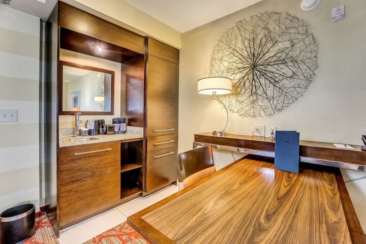 Room 32 of 53