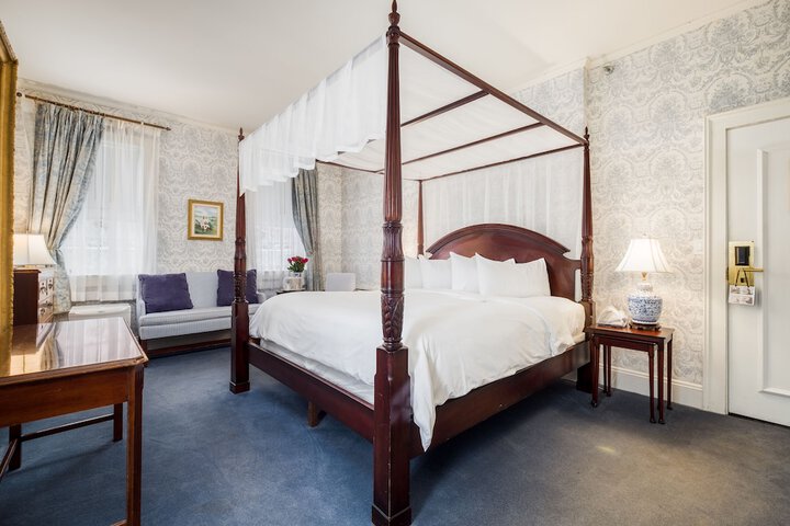 Room 21 of 39