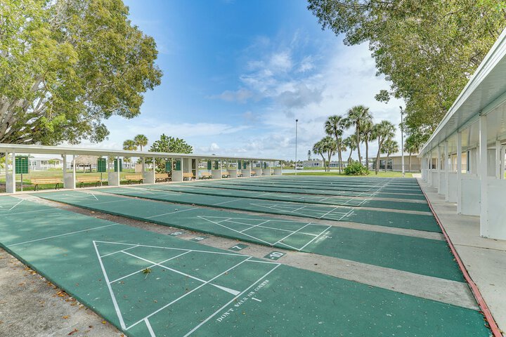 Swim Golf & Relax: Family Gem in North Fort Myers