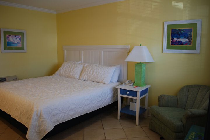 Room 16 of 36