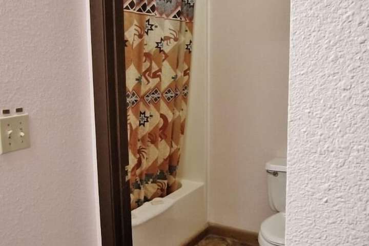 Room 23 of 60