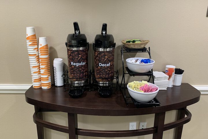 Breakfast/Coffee Service 33 of 40