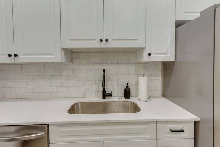 Wfh-friendly Condo Rental in Nashville Georgia!