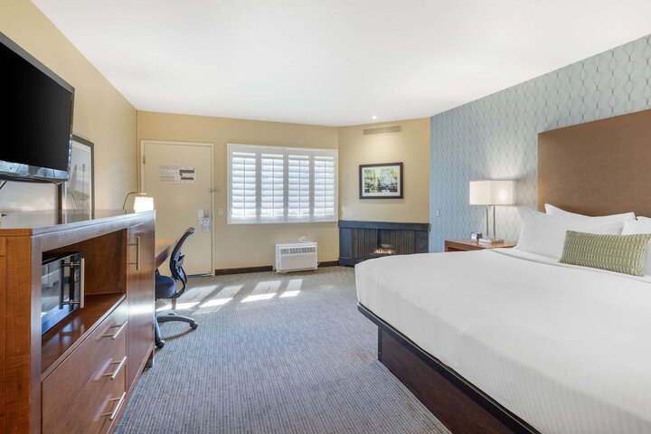 Room 36 of 44