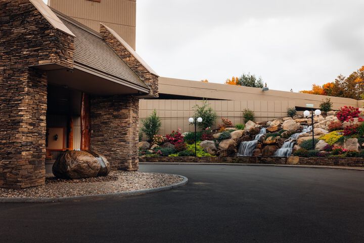 High Peaks Resort