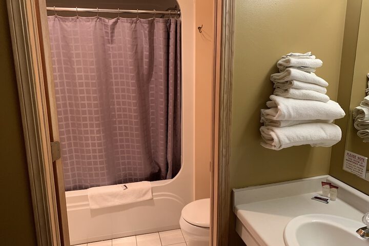 Room 11 of 31