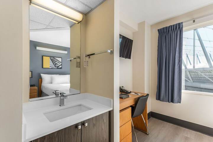 Room 20 of 51