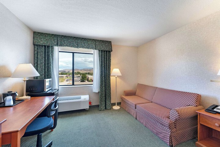 Room 19 of 53