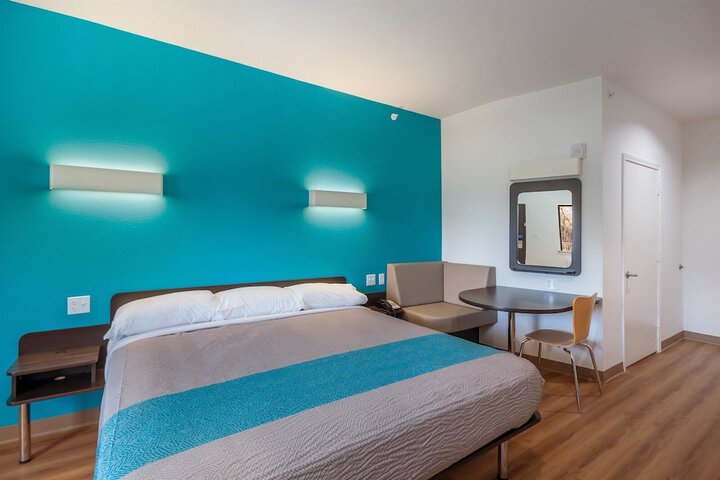 Motel 6 Channelview TX