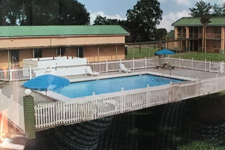 Pool 8 of 20