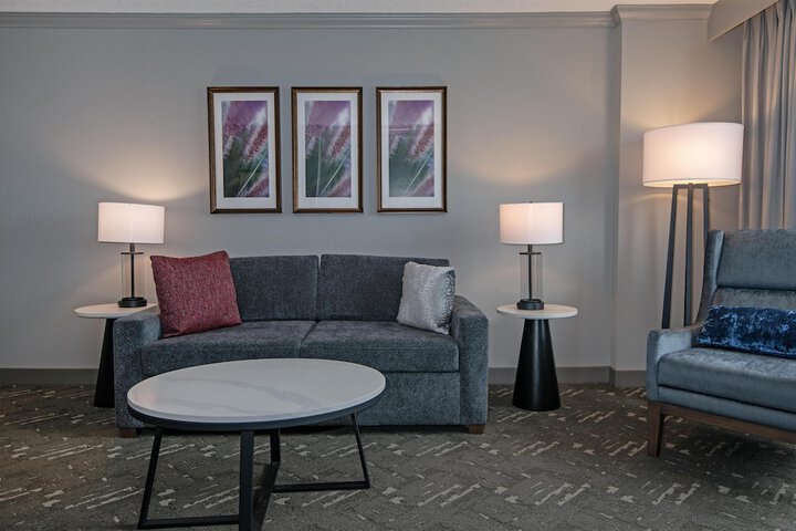 DoubleTree by Hilton Hotel West Edmonton