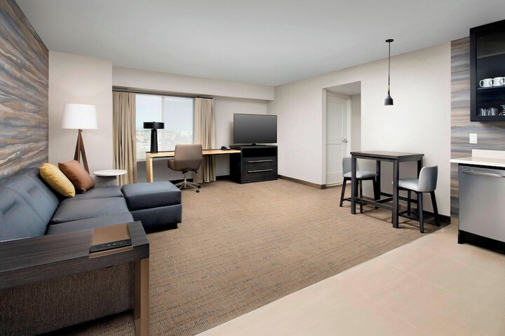 Room 21 of 41