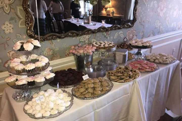 Camelot Restaurant & Inn