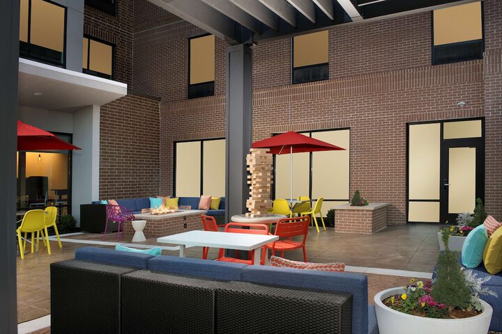 Terrace/Patio 25 of 28