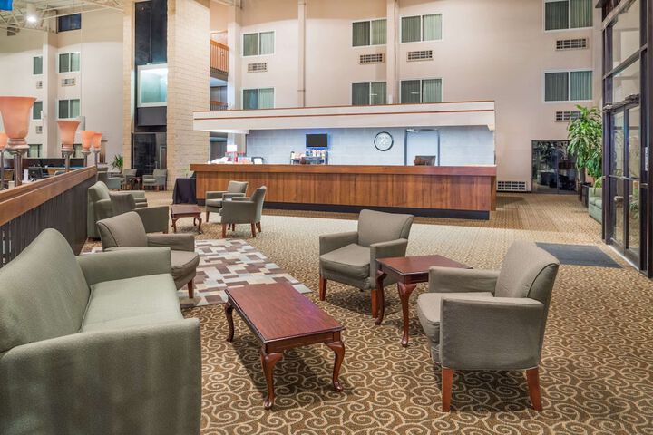 Hotel Interior 4 of 18