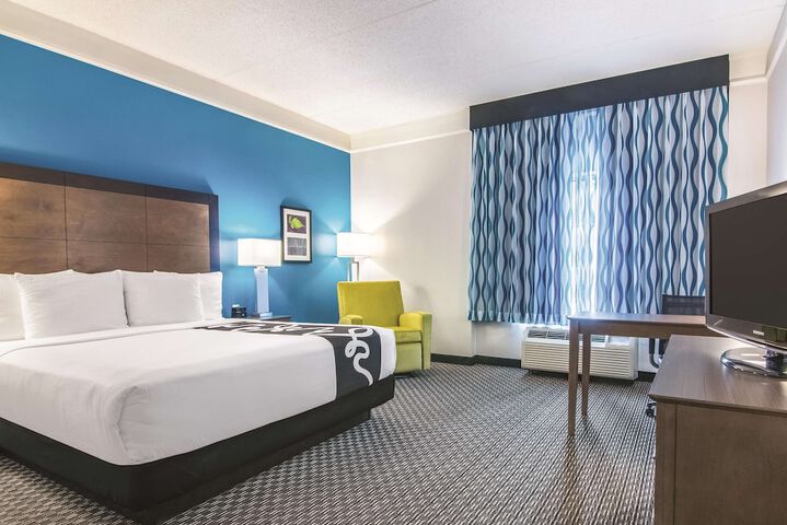 Room 21 of 49
