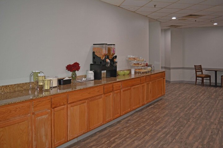 Breakfast/Coffee Service 48 of 53
