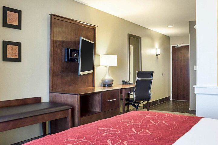 Comfort Suites Fargo Medical Center