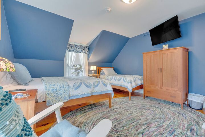 The James Place Inn B & B