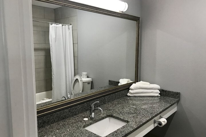 Room 18 of 36