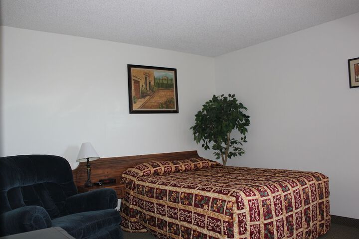 Room 34 of 37