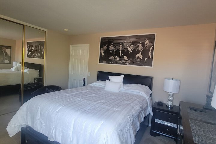 Room 14 of 30