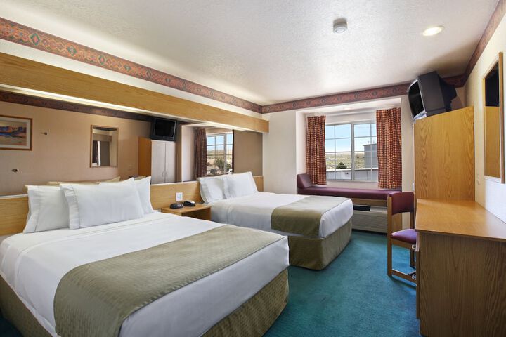 Room 5 of 25