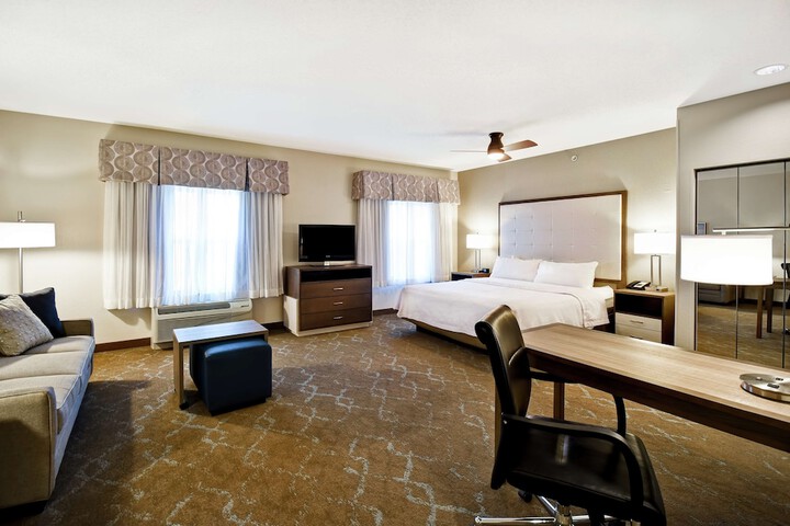 Room 35 of 73