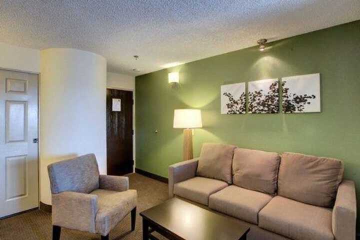Room 15 of 23