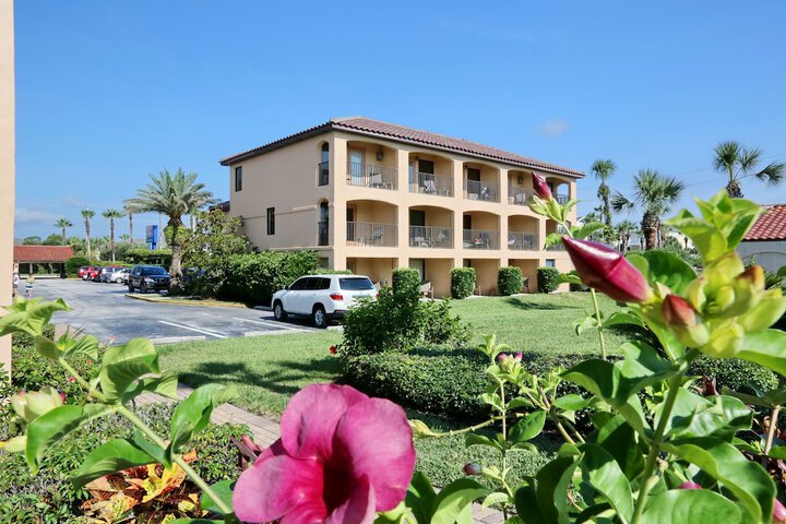Hotel 5 of 80